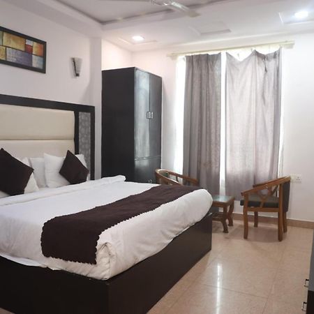 Hotel Grand Father Агра Экстерьер фото