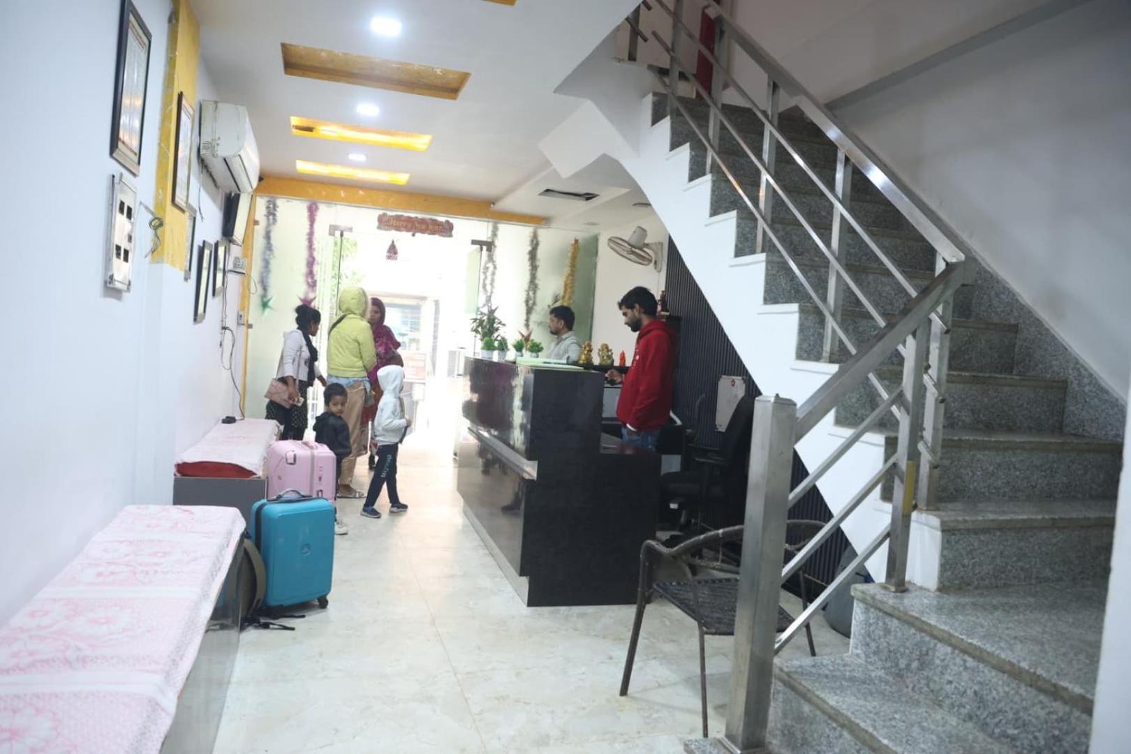 Hotel Grand Father Агра Экстерьер фото